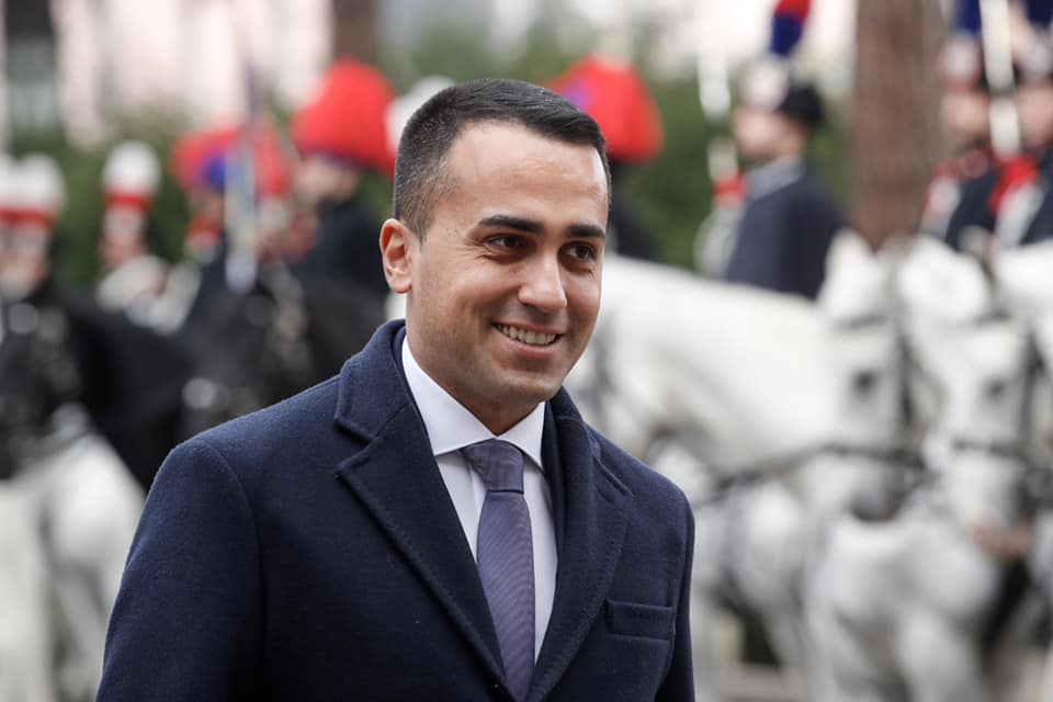 Autostrade, lo Stato e i contorsionismi di Di Maio sulla quotazione