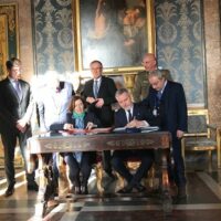 Ecco come navigherà Fincantieri-Naval dopo gli abbracci di Napoli fra Macron e Conte