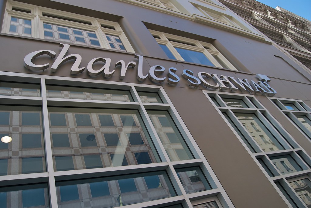 Is the US bank Charles Schwab creaking?