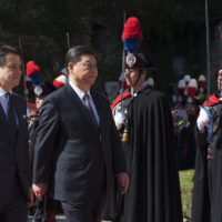 Come sguazza la Cina tra Italia e Vaticano. L’analisi di Galietti (Policy Sonar)