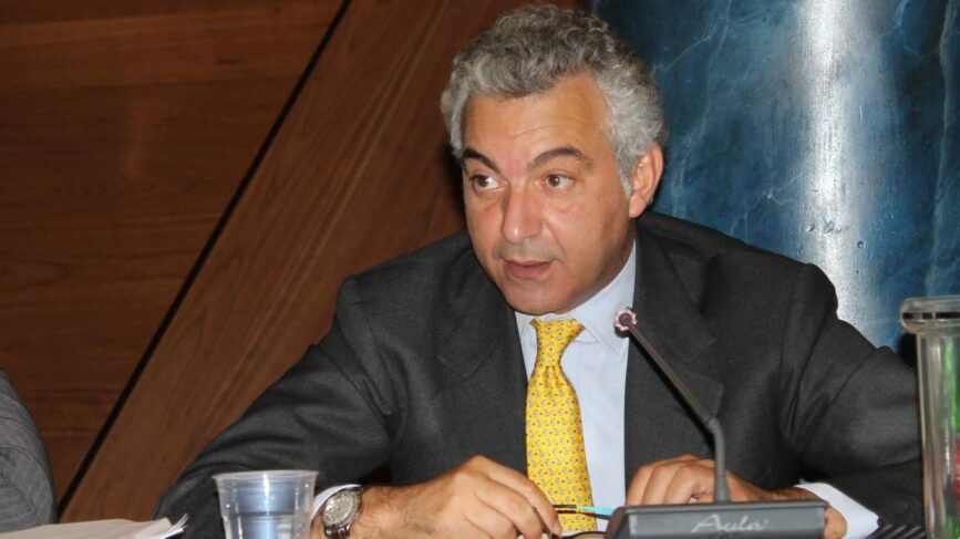 Regioni Vaccino Arcuri Gabanelli