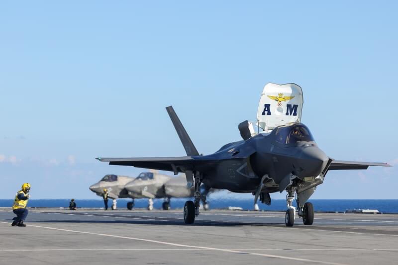 F-35B, peace made between the Air Force and the Navy?