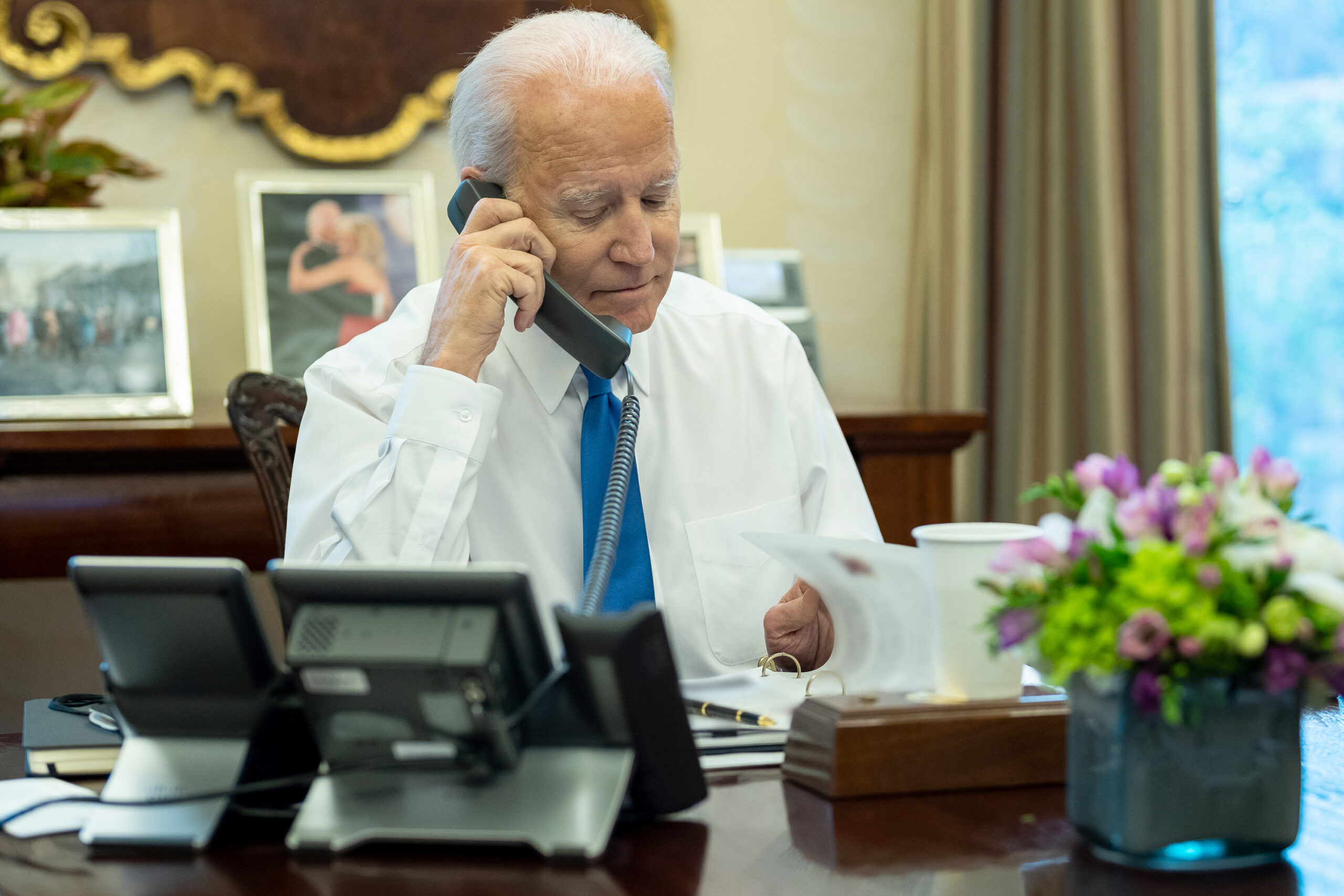 Here's how Biden helps Zelensky also on intelligence