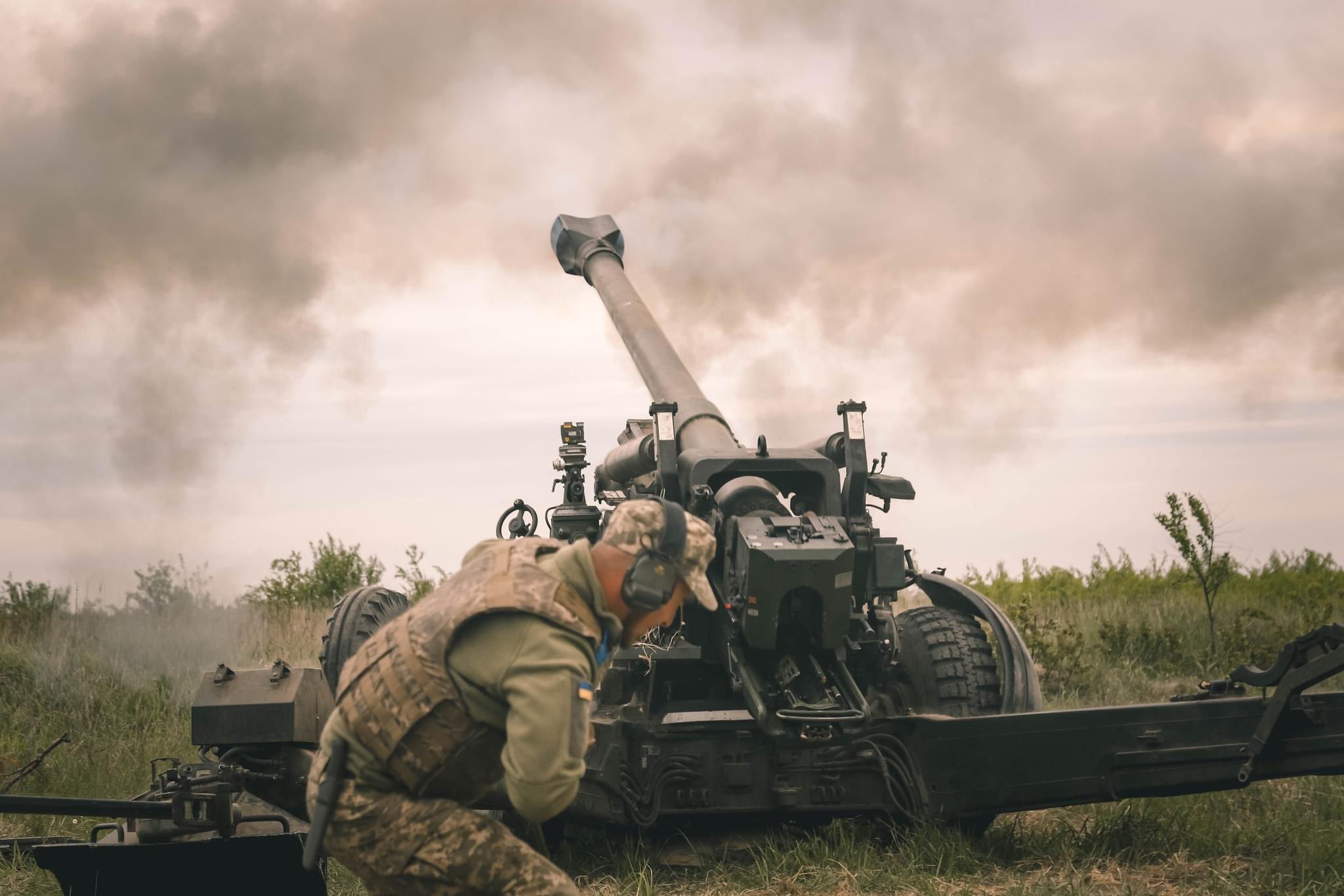 Ukraine, FH70 howitzers sent from Italy on the front line. Rai video