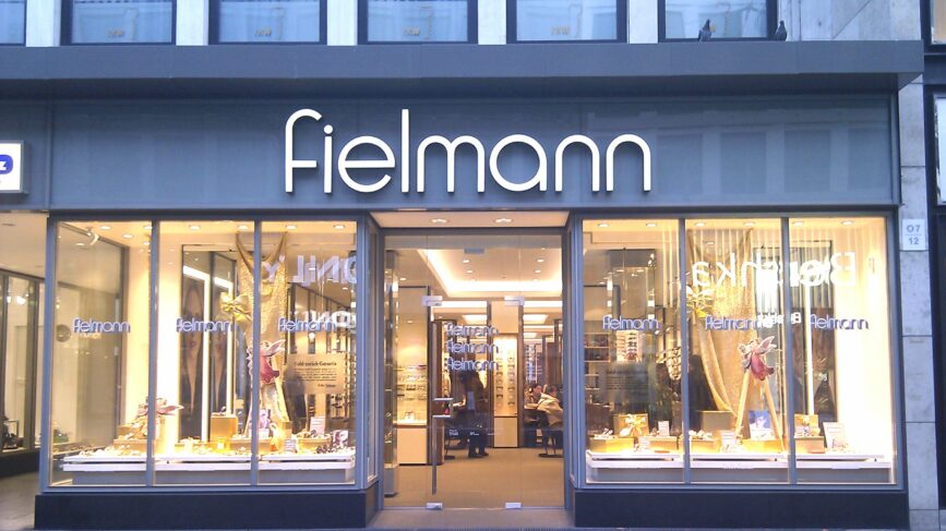 Che cosa combinerà Fielmann a Roma? - Startmag