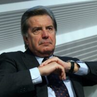 Tim, ecco chi sono (e cosa vogliono) i manager italiani proposti da Elliott contro Vivendi