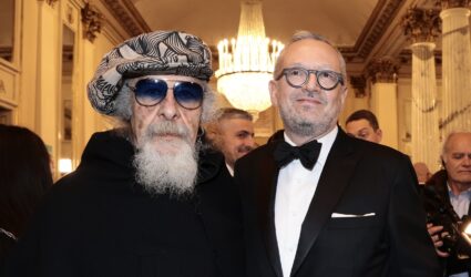 Le news su Atreju, Cairo, Dagospia, Elkann, Messina (Intesa), Sole 24 ore e non solo