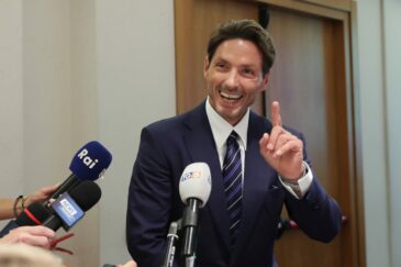 Ma quanto sono ingrati i Berluschini con Tajani?