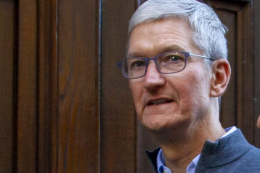 tim cook trump apple