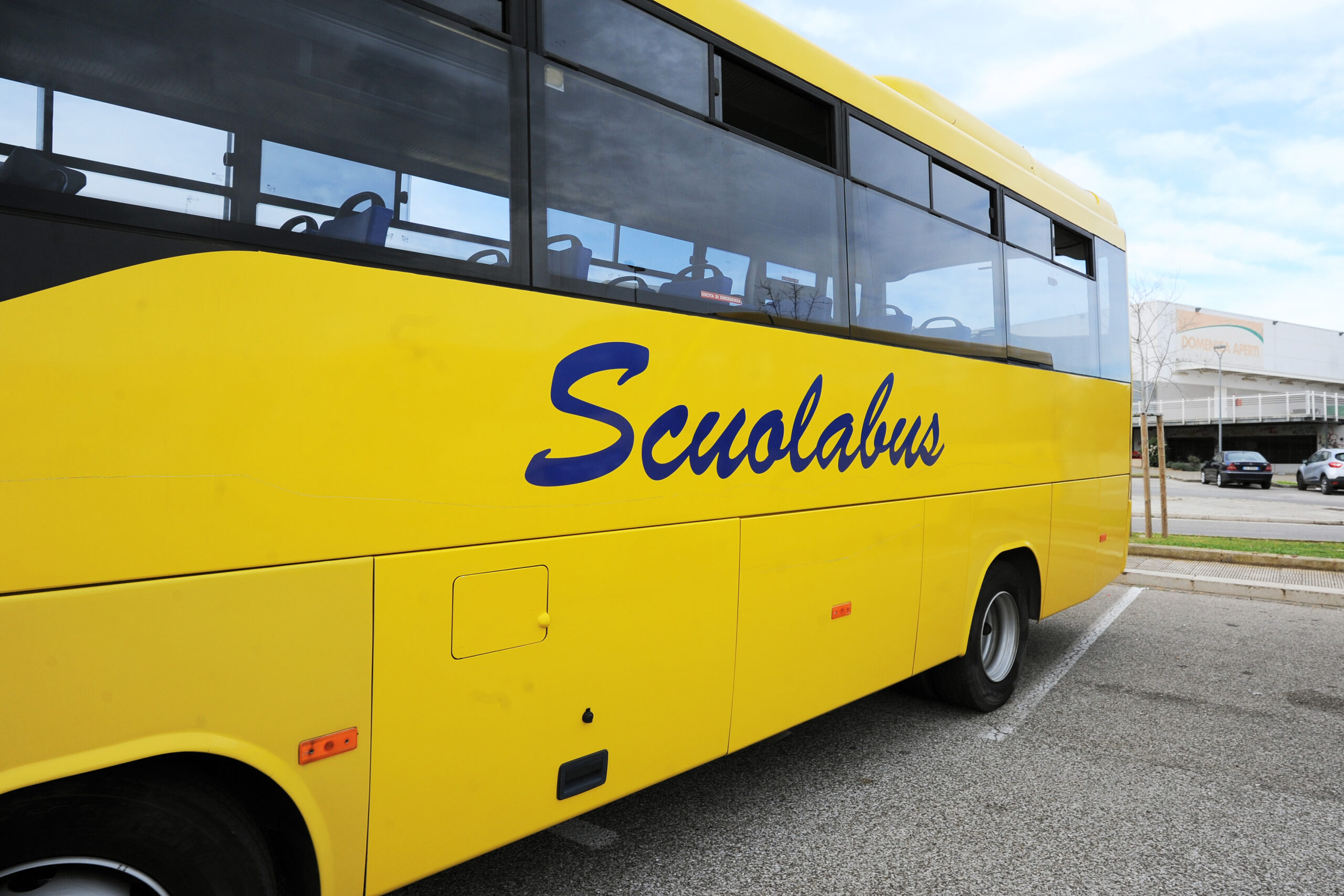 Scuolabus elettrici, Intelligenza artificiale e circolarità: la nuova lezione italiana alla transizione verde
