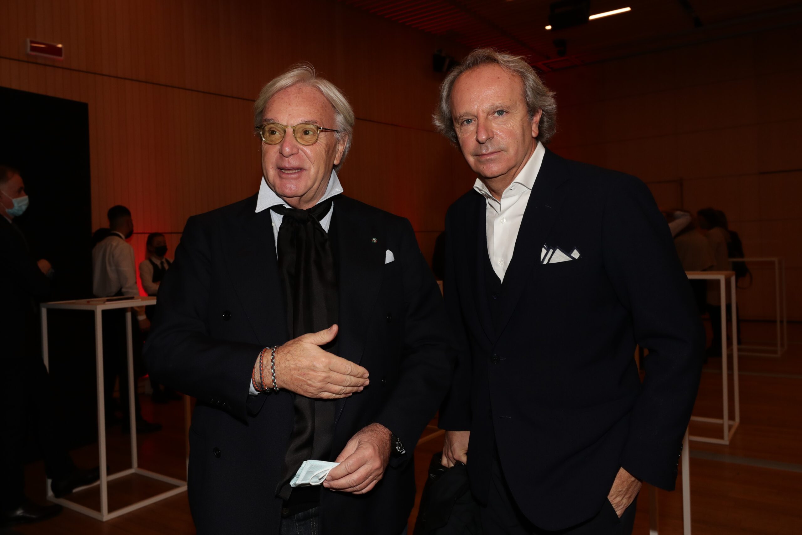 Perché la Procura di Milano fa le scarpe pure a Tod’s della famiglia Della Valle