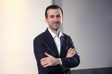Perché Intesa Sanpaolo Si Allea Con IGenius Di Uljan Sharka