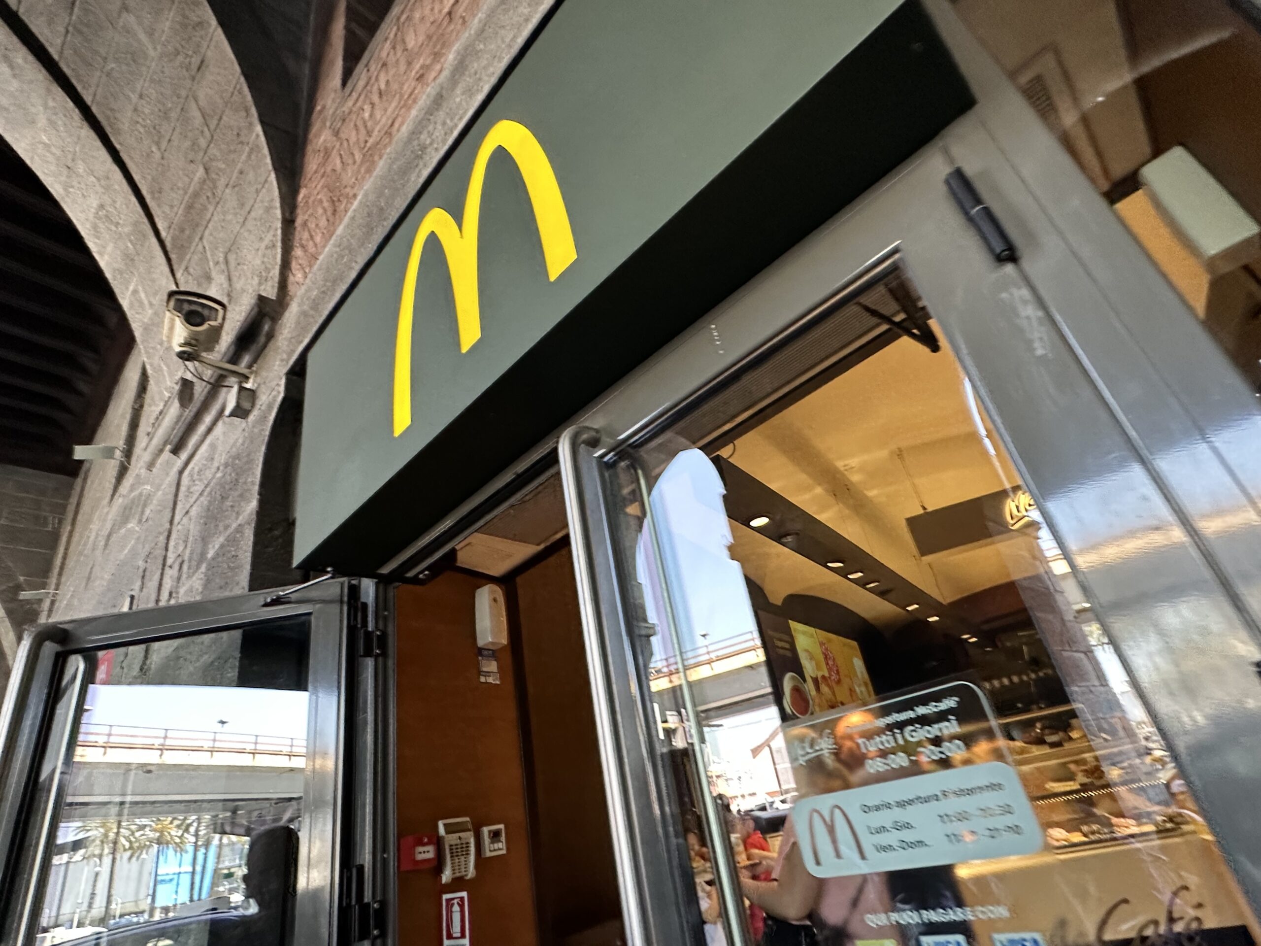 Perché i sindacati mandano di traverso i big mac a McDonald’s