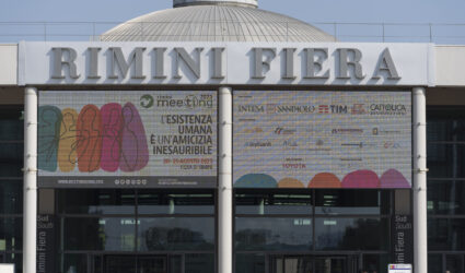 Ecco tutte le grandi aziende che finanziano il Meeting ciellino di Rimini