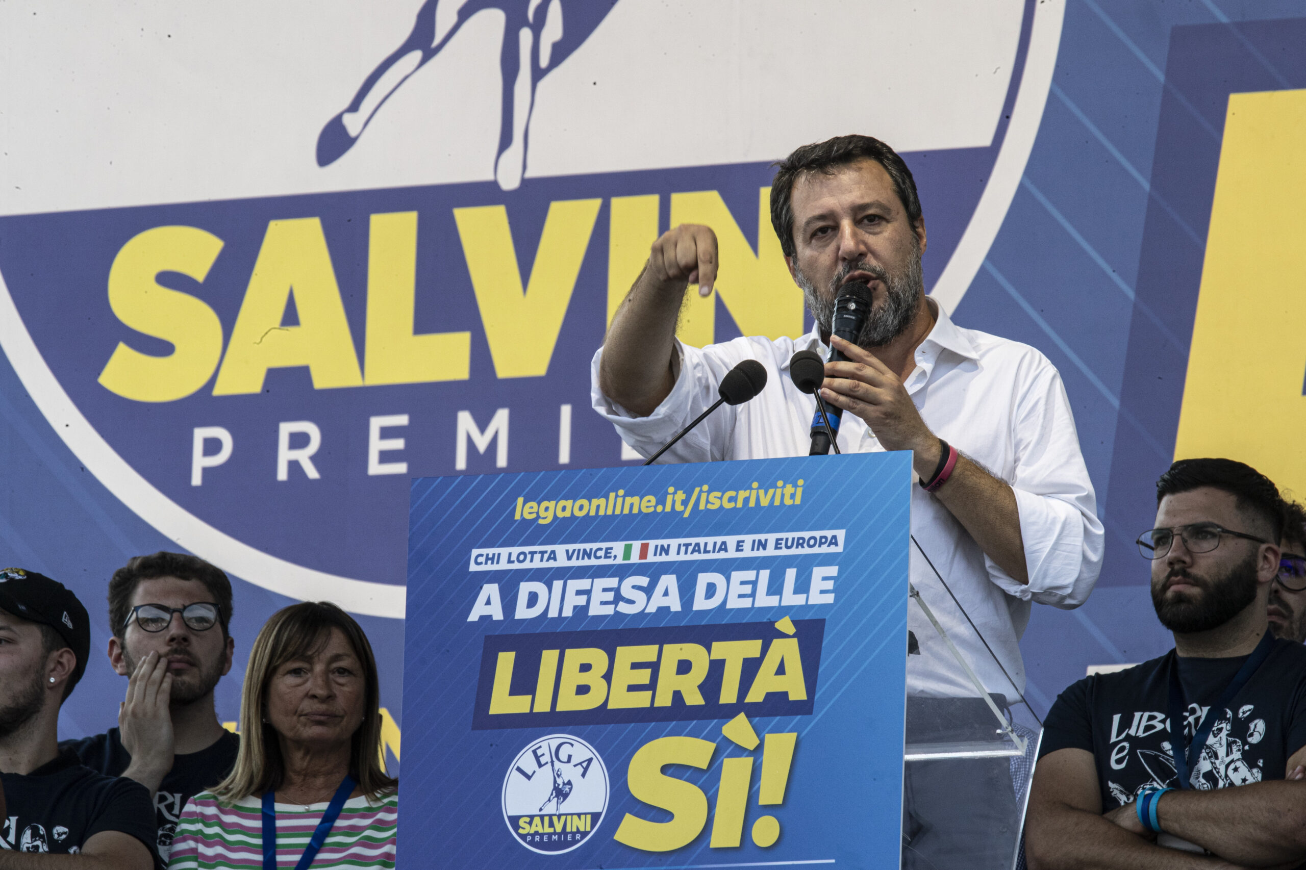 I'll tell you about the transversalism of Salvini's League even after Pontida