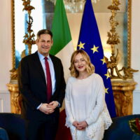 Le news su Calenda, Fazzolari, Kaplan, Urso, Stroppa, Tavares e non solo