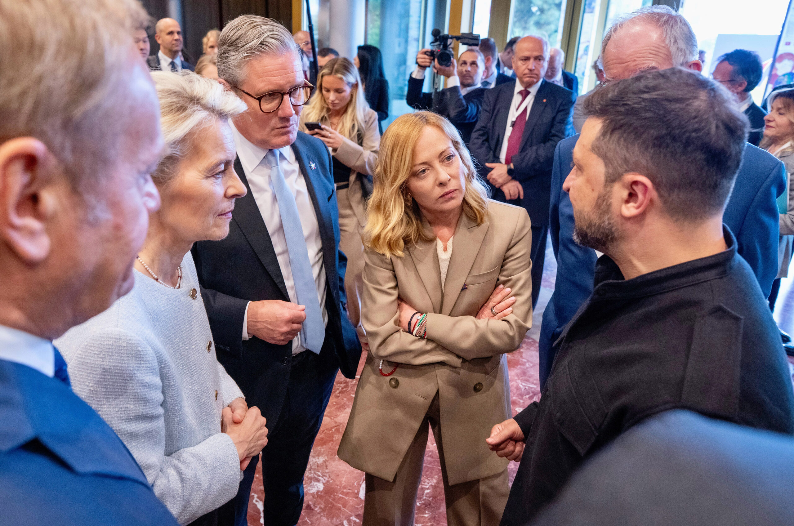 Verità e mezze bugie sui vertici di Tirana e Kiev