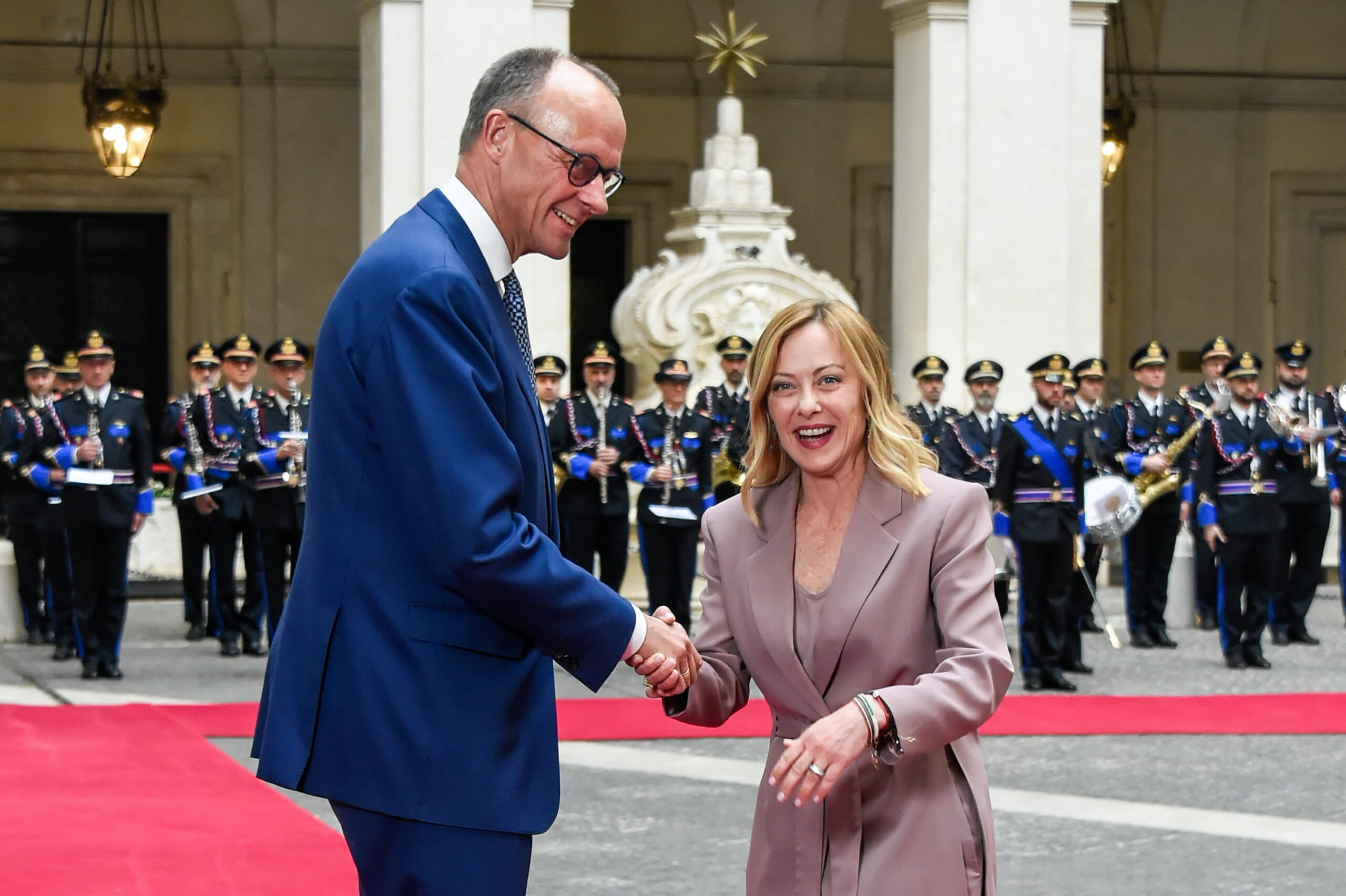 Italia, Germania e il balletto dei Volenterosi