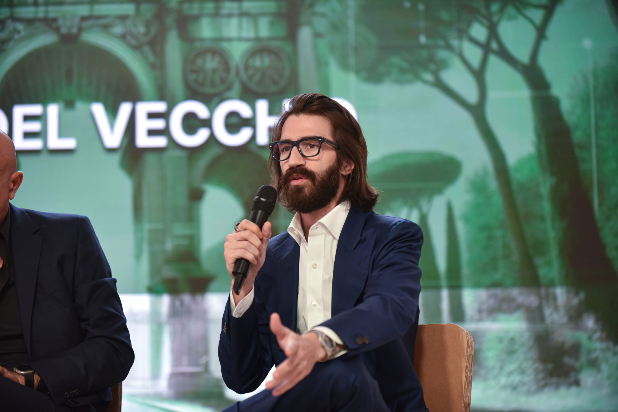 Le news su Berlusconi, Dagospia, Del Vecchio, Elkann, Sinner e non solo