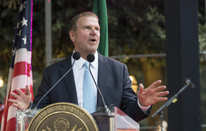 Chi paga la sicurezza per le smargiassate dell’ambasciatore Fertitta?