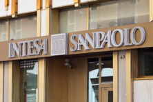 Intesa Sanpaolo, tutti i dettagli sull’accordo sul contratto di secondo livello