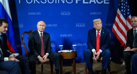 Girotondo di politologi e analisti militari sul vertice Trump-Putin
