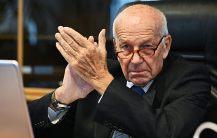 I delinquenti di Askatasuna e la piazza coccolata da Bertinotti