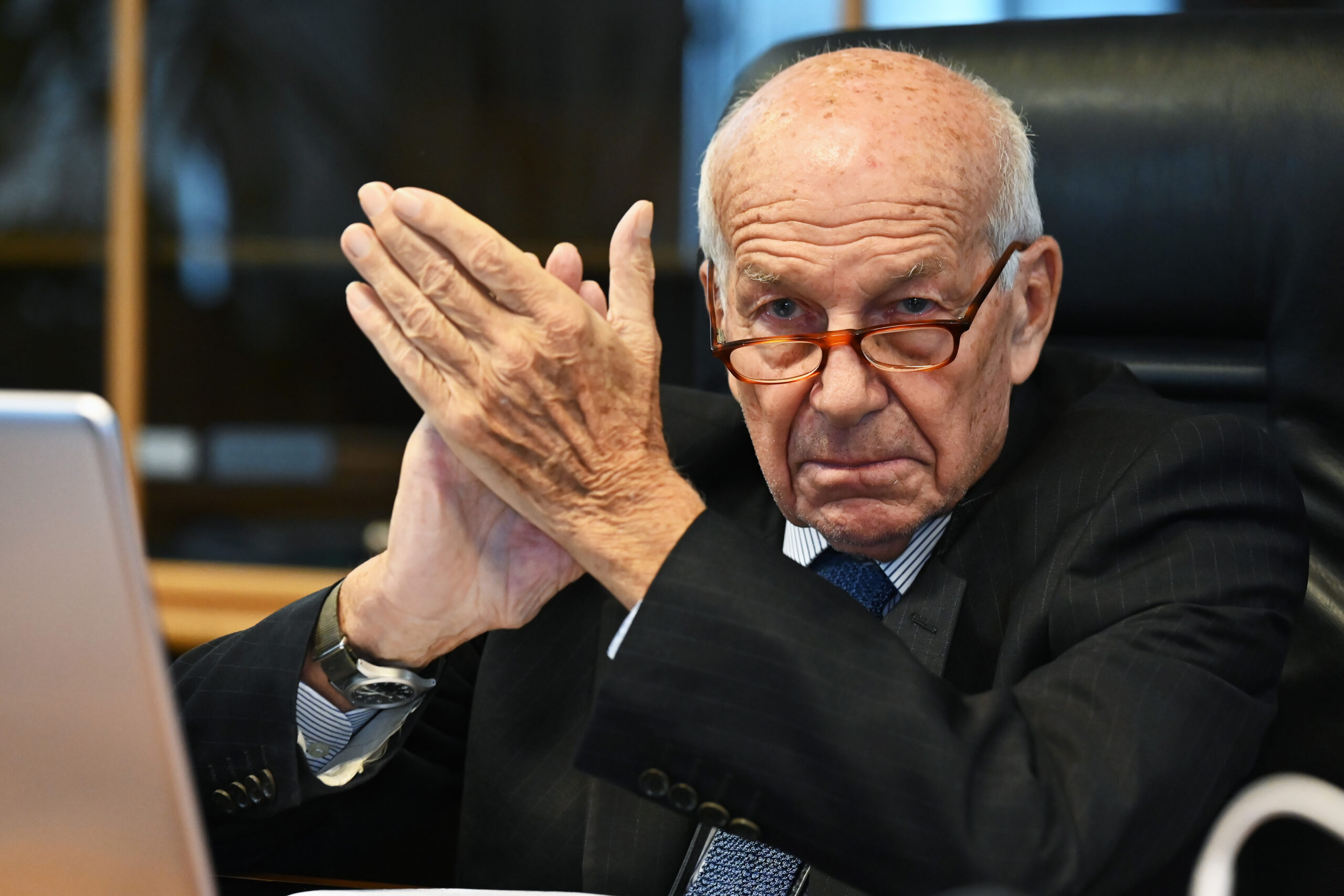 I delinquenti di Askatasuna e la piazza coccolata da Bertinotti