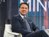 Perché Schlein deve guardarsi più da Conte che da Meloni