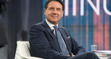 Perché Schlein deve guardarsi più da Conte che da Meloni