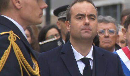 La Francia entrerà nel 2026 senza un budget. Continuano i casini per il governo Lecornu