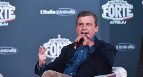 Atreju applaude un Calenda scatenato contro Matteo Salvini