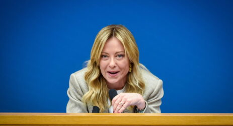 Le stoccate mirate di Giorgia Meloni