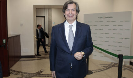 Tutto sulla spagnola Singular Bank, corteggiata da Intesa Sanpaolo
