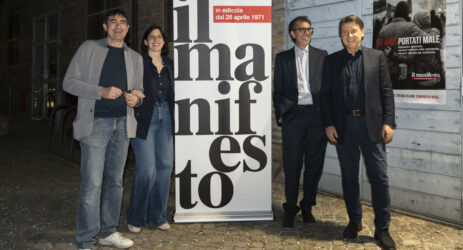 Pure La Stampa vira al centro. Lunga vita al Manifesto, unico vero giornale di sinistra