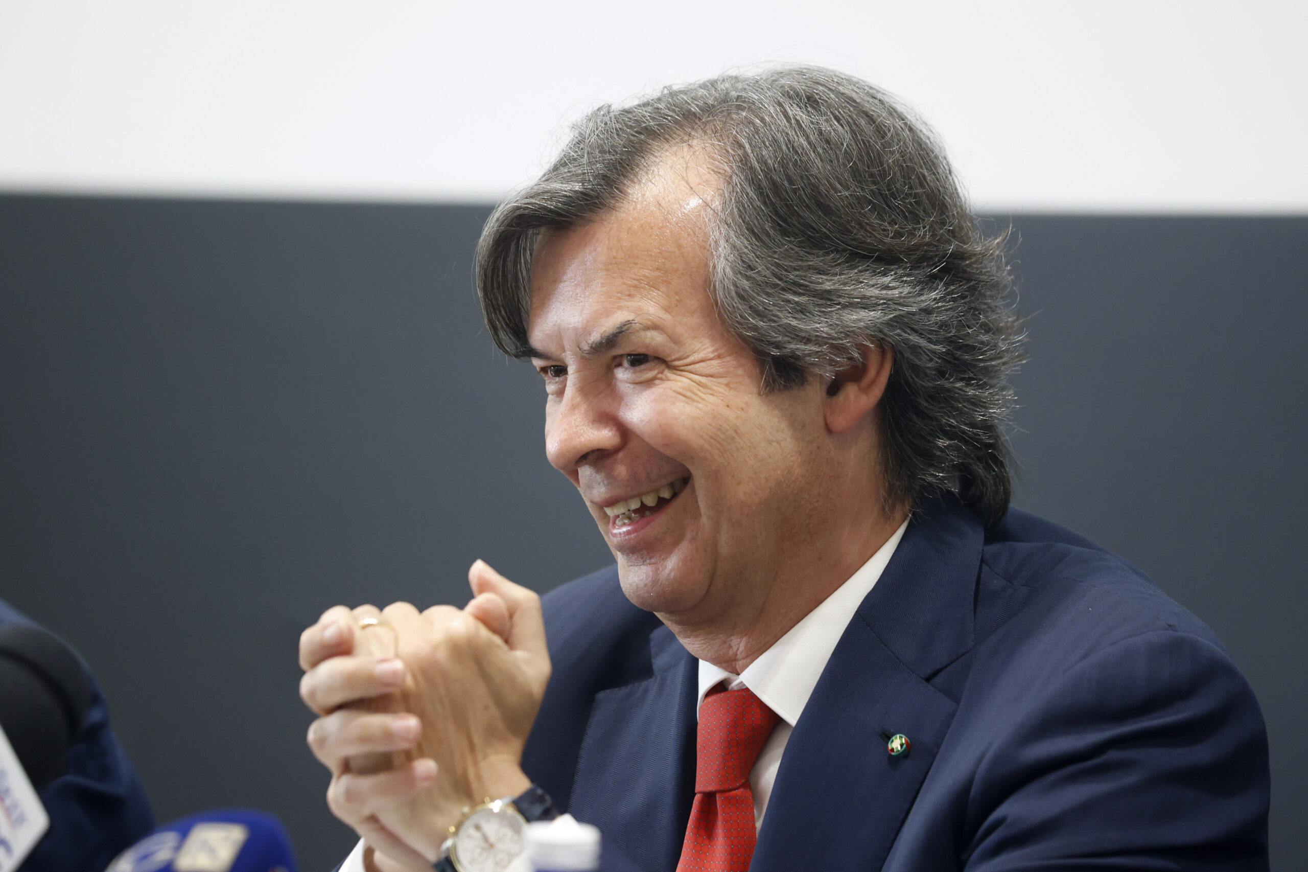 Intesa Sanpaolo, come i conti record rafforzano l’Opas su Mps