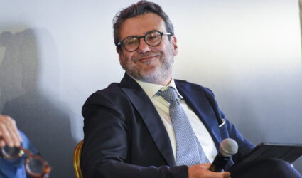 Mps, chi fa la guerra a Lovaglio per dire sì a Intesa Sanpaolo