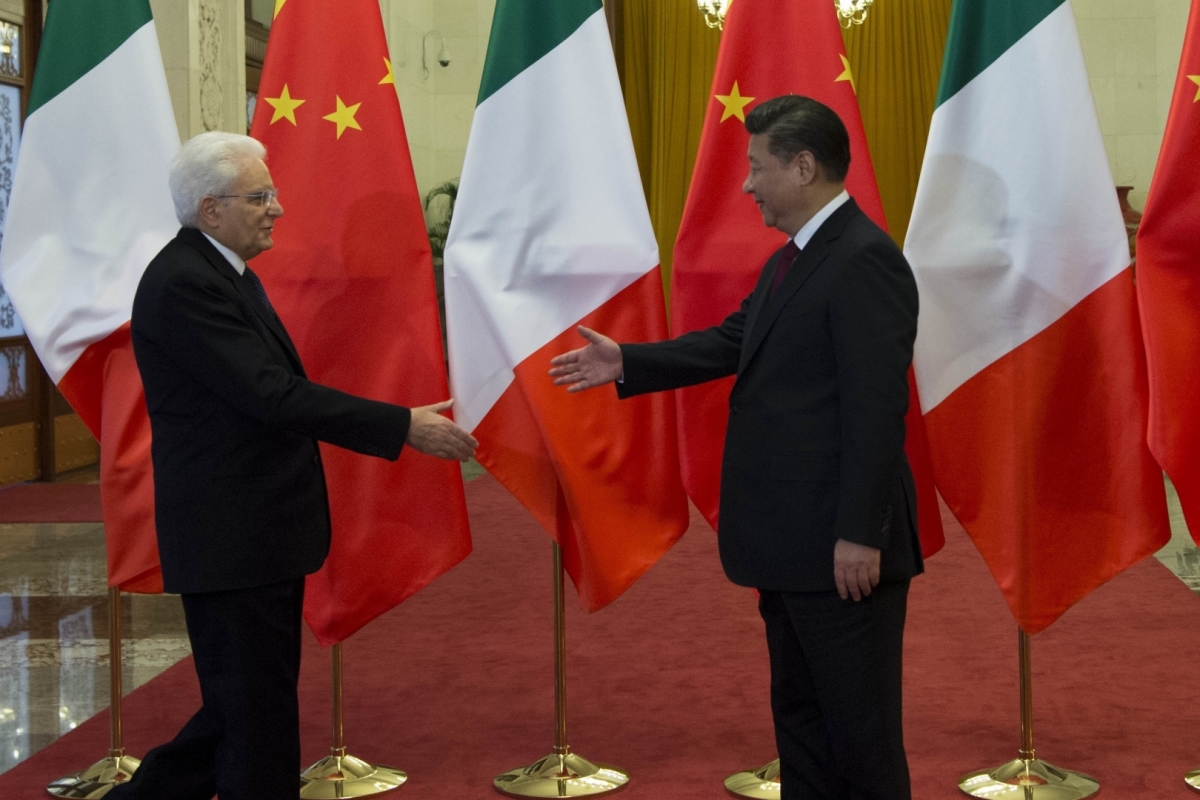 Vi racconto i due pesi e le due misure degli Stati Uniti su Italia, Cina e non solo