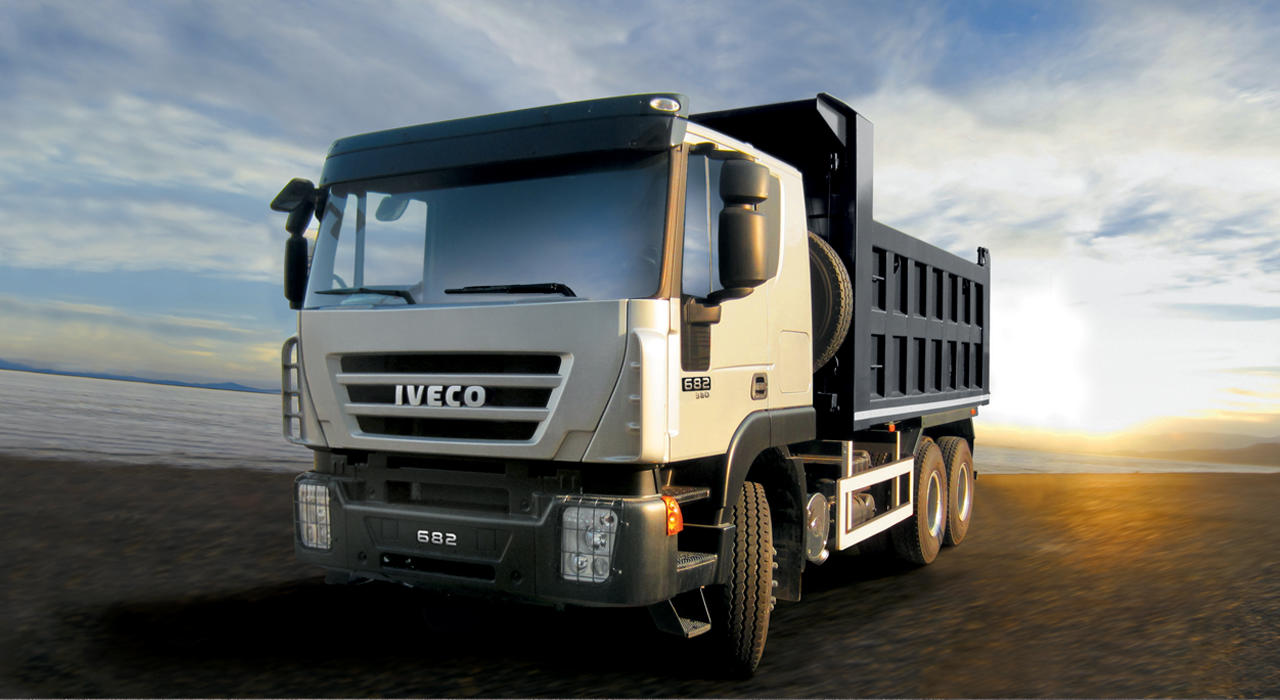 Because Intesa Sanpaolo applauds CNH's Chinese shift on Iveco