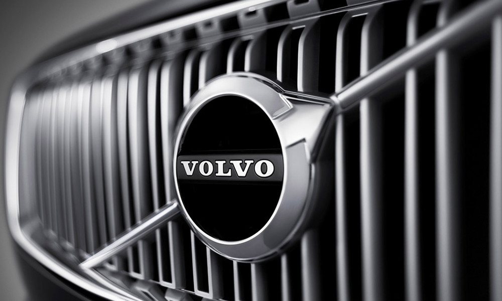 volvo auto elettriche