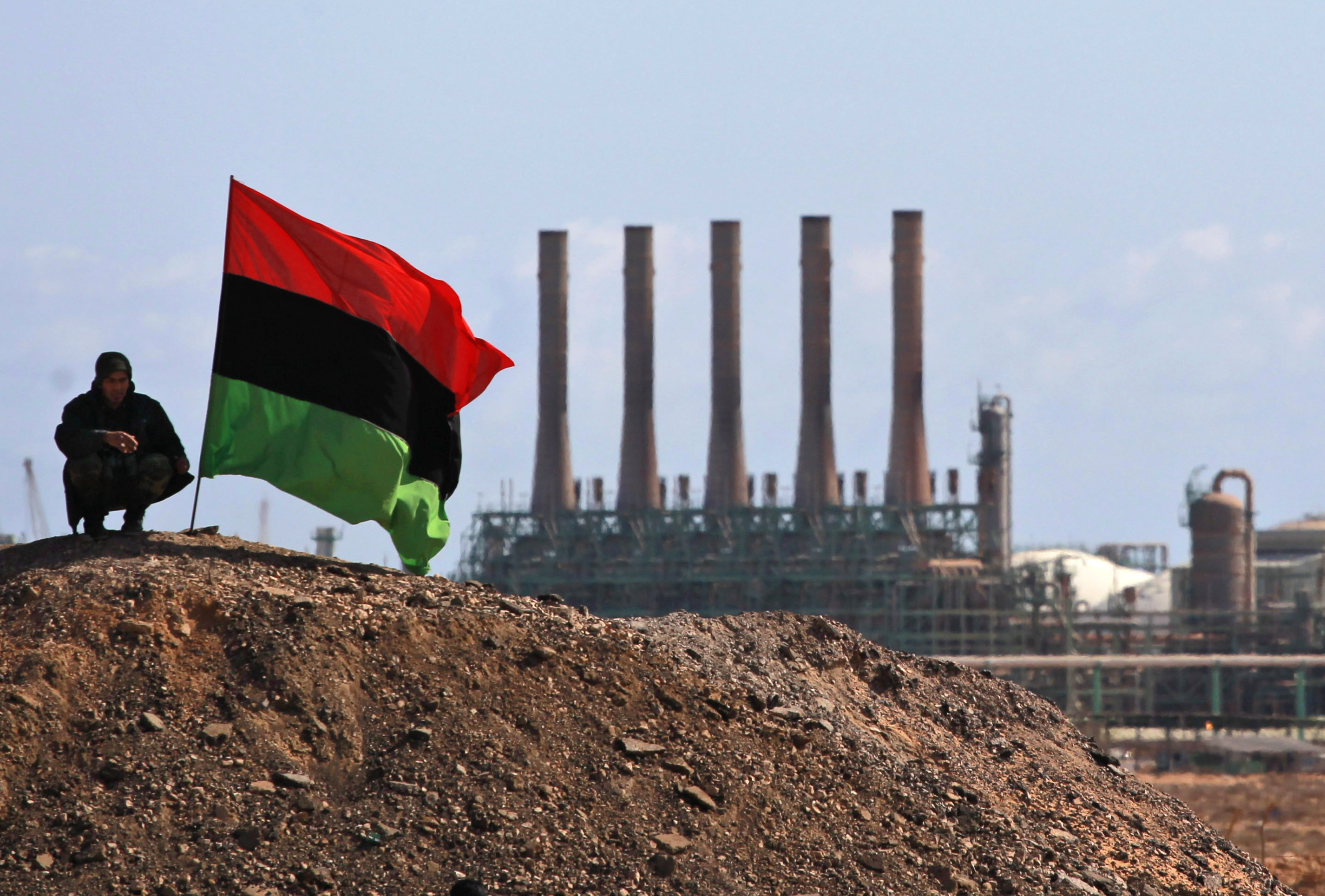 How US companies scrutinize the dossiers on energy and weapons in Libya