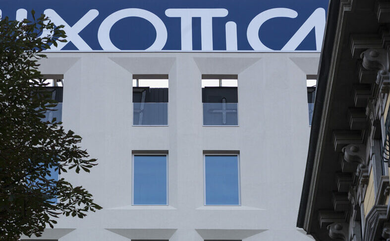 Luxottica