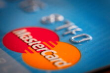 Perché Mastercard vuole vendere Vocalink, il cuore dei pagamenti britannici