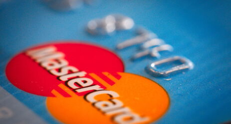 Perché Mastercard vuole vendere Vocalink, il cuore dei pagamenti britannici
