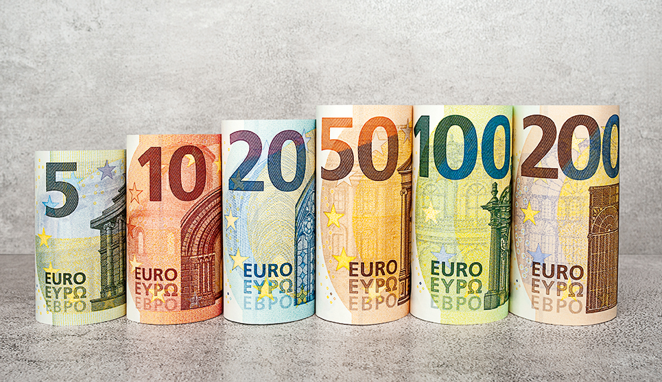 What image to put on the new euro banknotes?