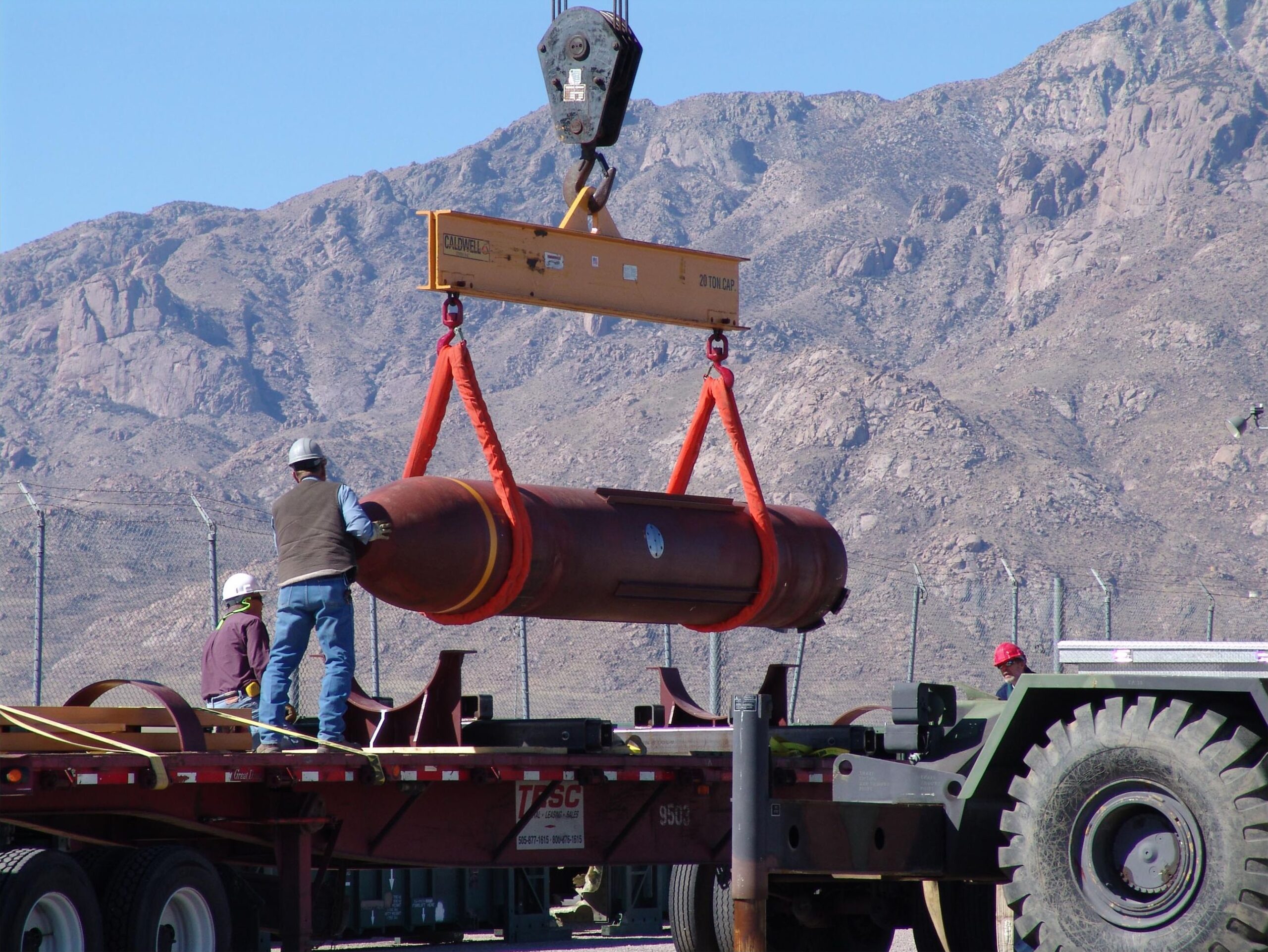 GBU-57: chi produce, quanto costano e quali sono gli effetti delle bombe sganciate da Trump sull’Iran