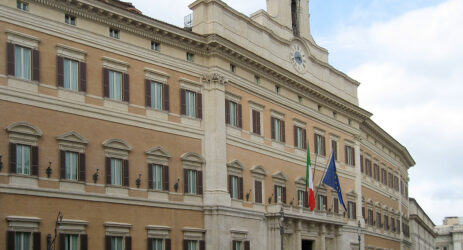 Come contenere le assenze (dis)onorevoli in Parlamento?