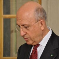 Contratto bancari, ecco come si muoveranno Intesa Sanpaolo, Unicredit, Mps, Ubi, Bpm e non solo
