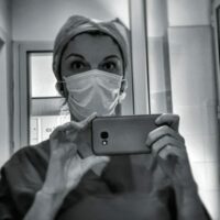 Cari colleghi, basta seminare terrore su Covid. Parola di medico