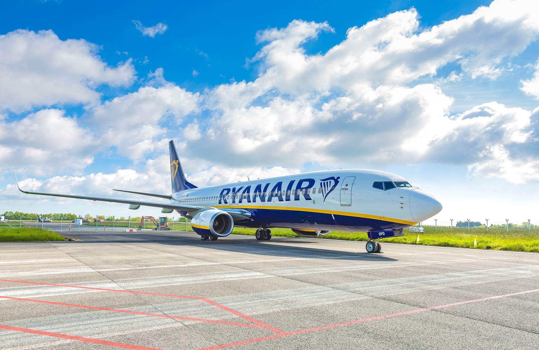 Ryanair takes off on the stock exchange and teases Boeing